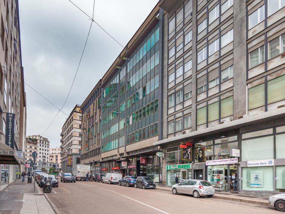 Easyhomes-City Centre Suites Милано Екстериор снимка