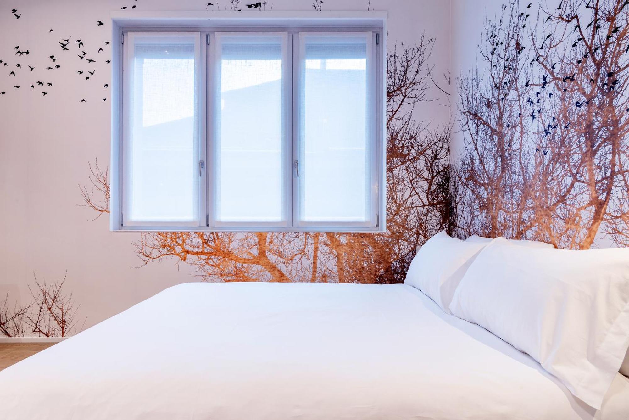 Easyhomes-City Centre Suites Милано Екстериор снимка
