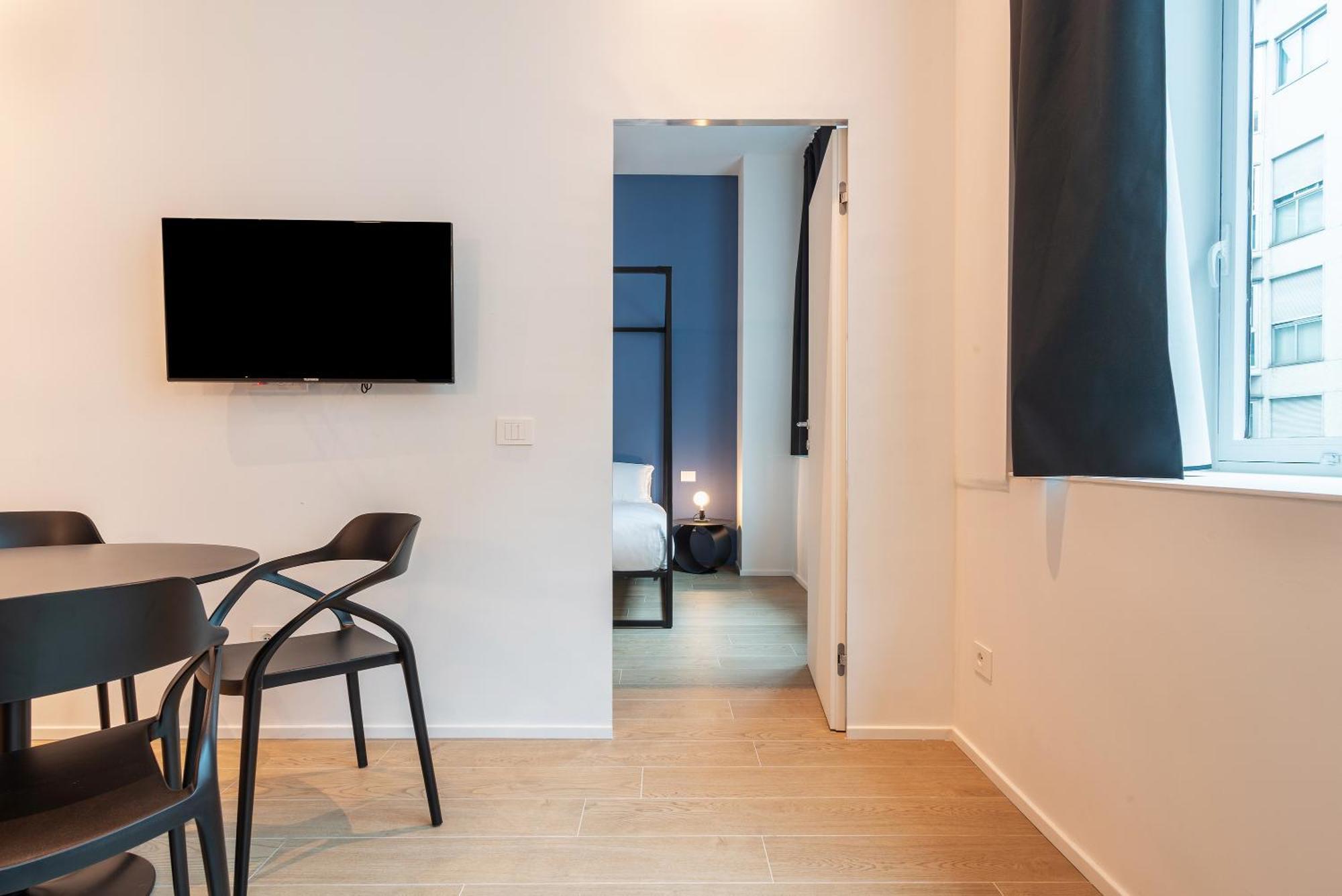 Easyhomes-City Centre Suites Милано Екстериор снимка